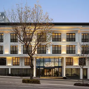4* فندق Trademark Collection By Wyndham Operla Airport